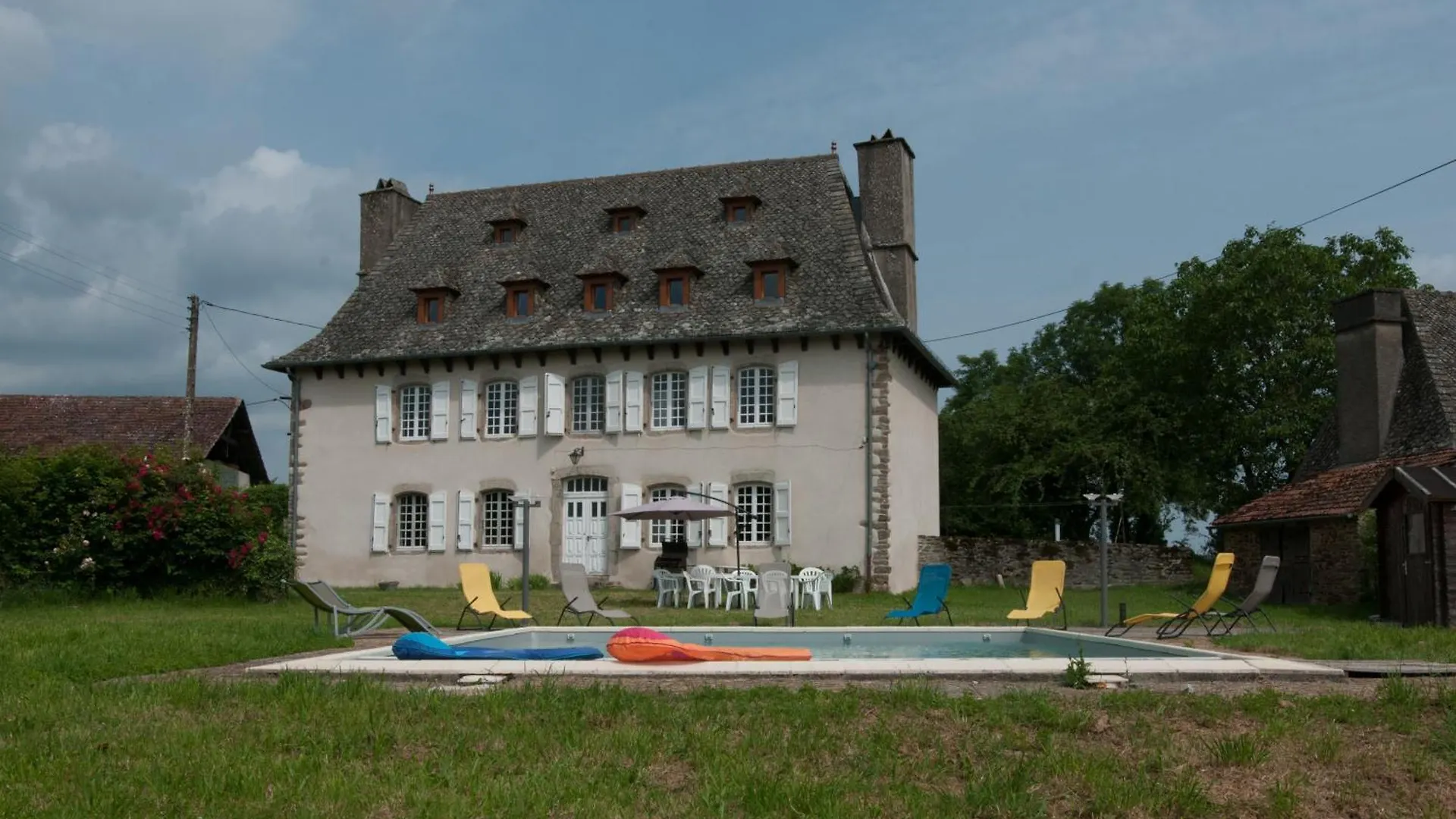 Holiday home Maison De Maitre De 1789 Renovee Avec Piscine Roannes-Saint-Mary France