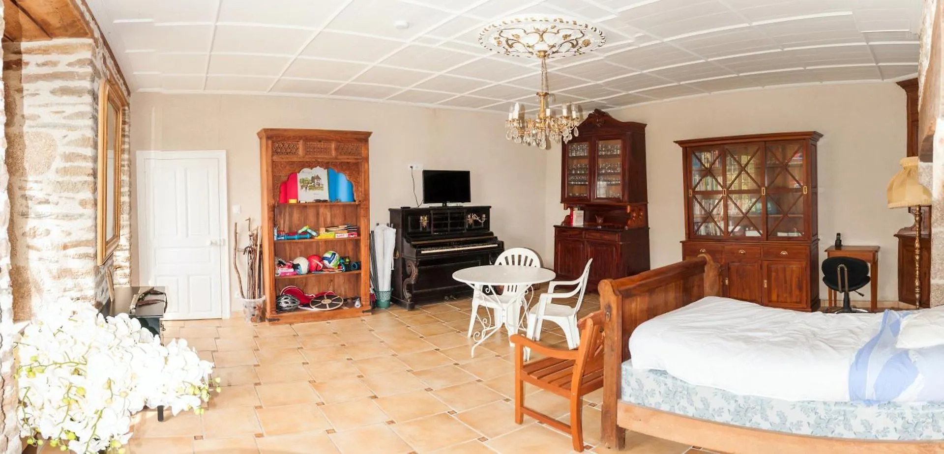 Maison De Maitre De 1789 Renovee Avec Piscine Roannes-Saint-Mary France