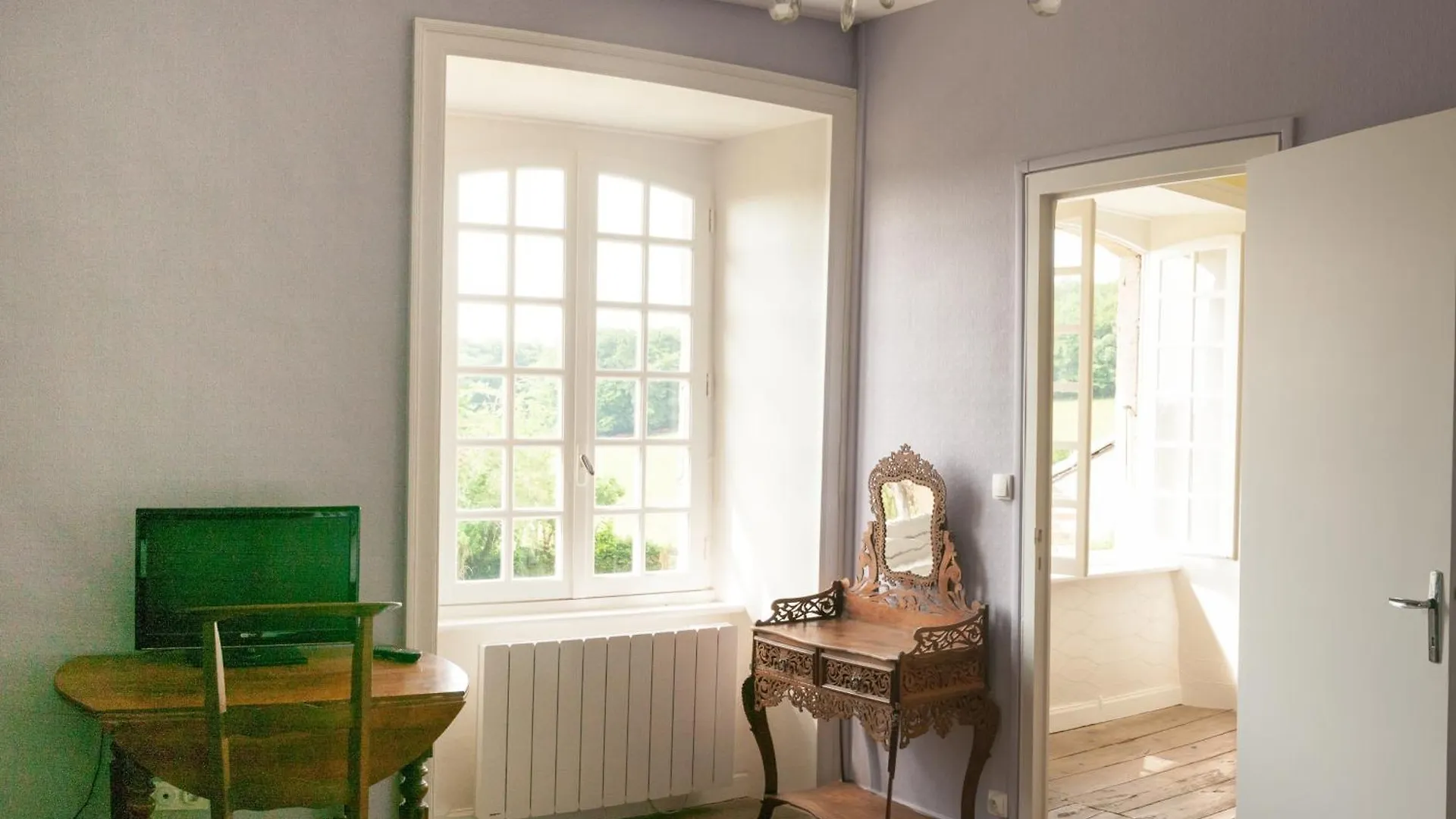 Maison De Maitre De 1789 Renovee Avec Piscine Roannes-Saint-Mary 0*,  France